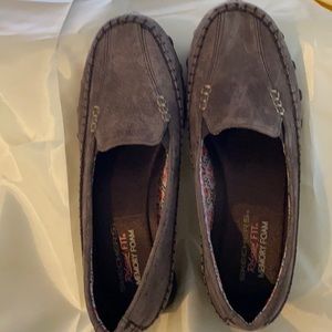 Skechers grey suede moccasins